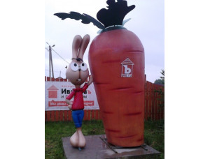 Рекламная объемная скульптура «Умный кролик»